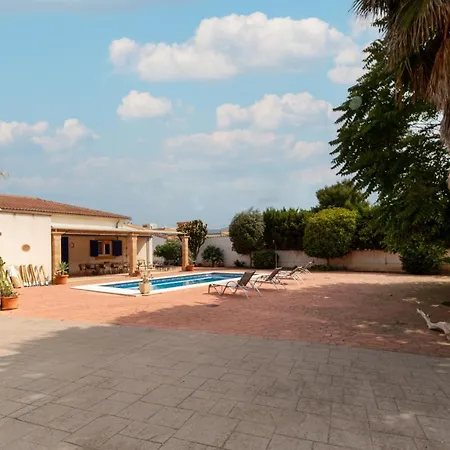 Villa A&m. Beautiful House In *