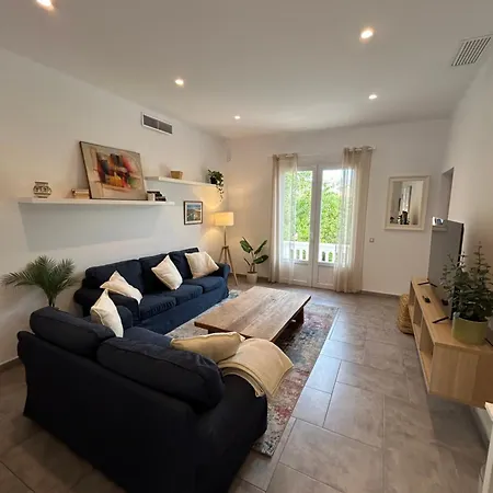 A&m. Beautiful House In Villa *